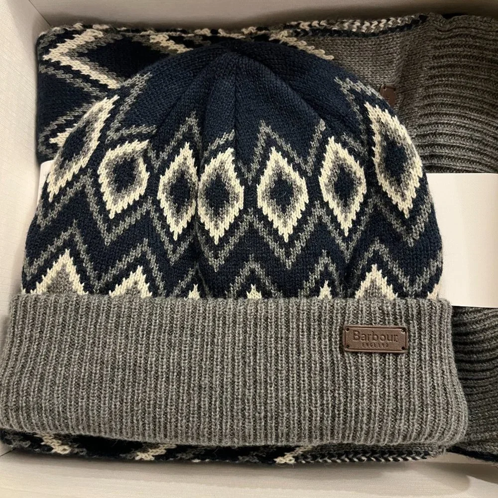 BARBOUR ELWICK FAIR ISLE  Great Gift 🎁! BEANIE AND SCARF SET MSRP$105